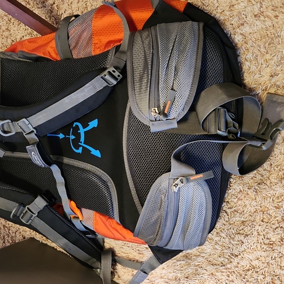 G4Free 50L Backpack - Picture 3 of 8